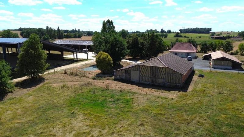 Maison de domaine équestre - 90 m² - 4 pièces