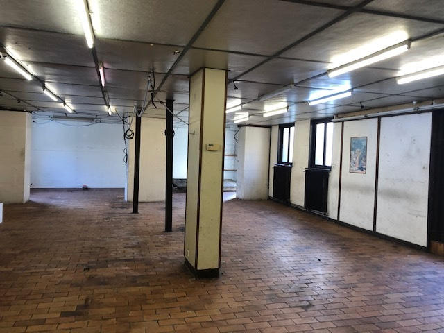 Local commercial - 870 m²