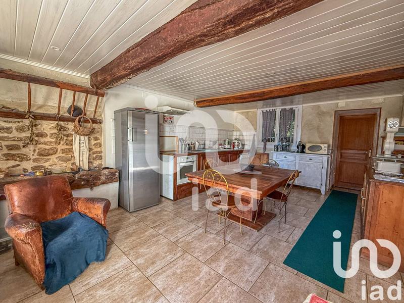 Maison - 221 m² - 7 pièces