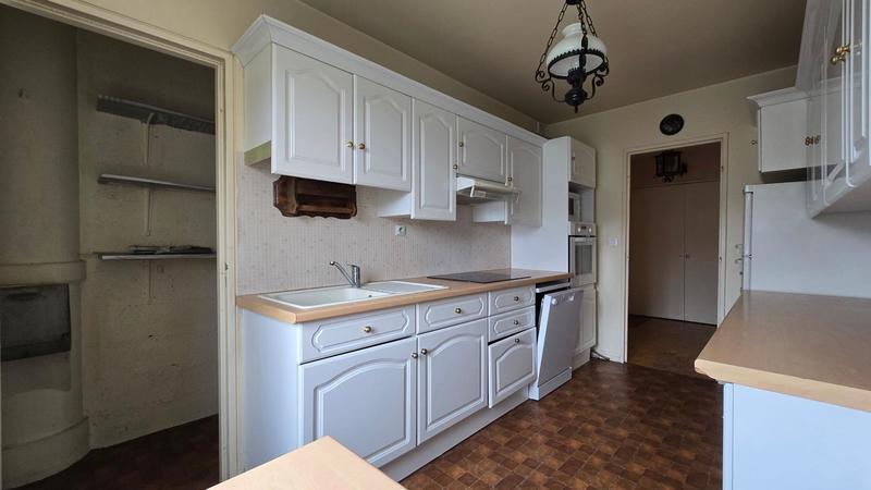 Appartement - 104 m² - 4 pièces