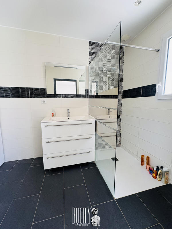 Maison - 94 m² - 4 pièces