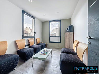 Bureau - 120 m² - 9 pièces