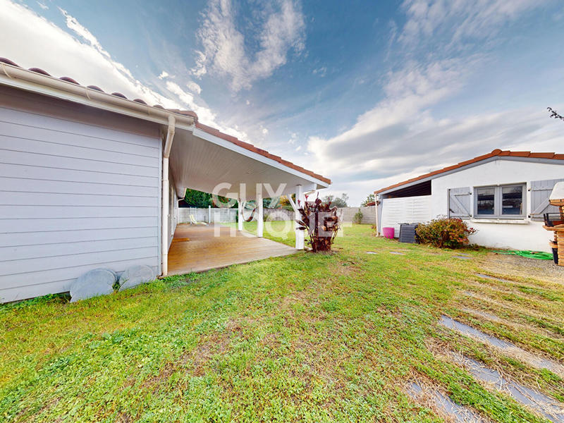 Maison - 95 m² - 5 pièces