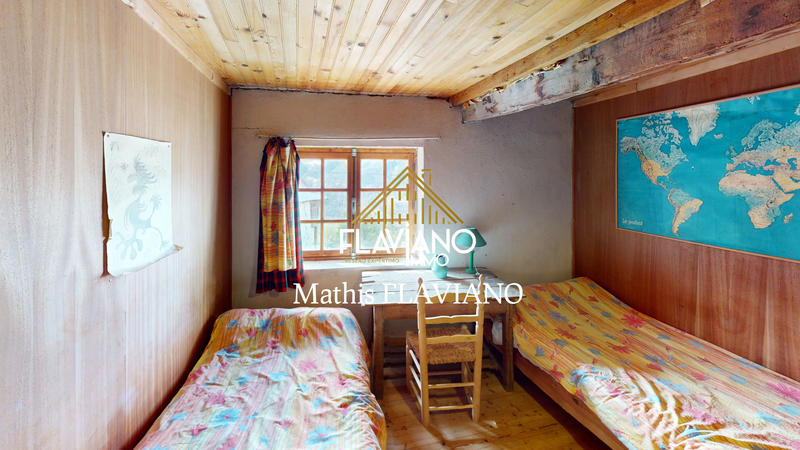 Maison - 179 m² - 8 pièces