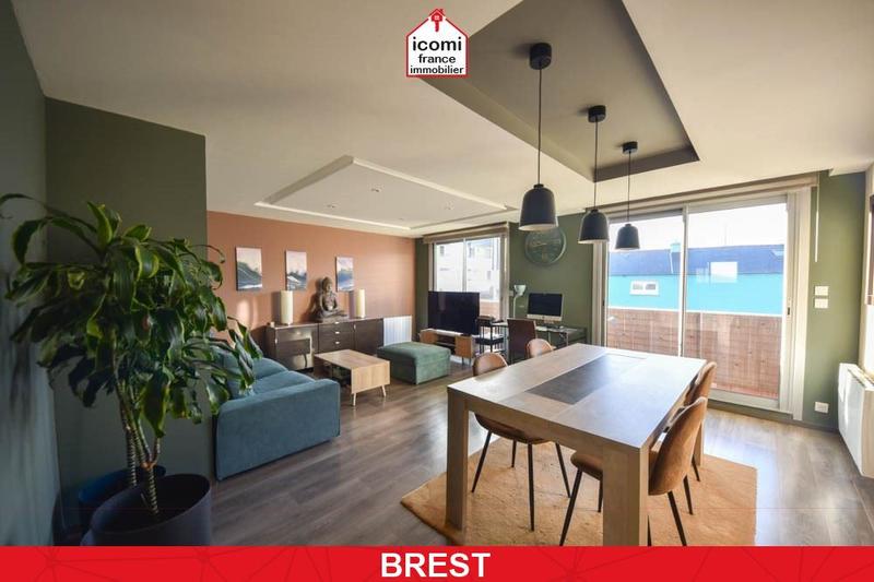 Appartement - 82 m² - 4 pièces