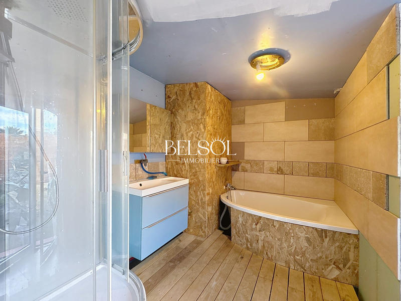 Maison - 93 m² - 3 pièces