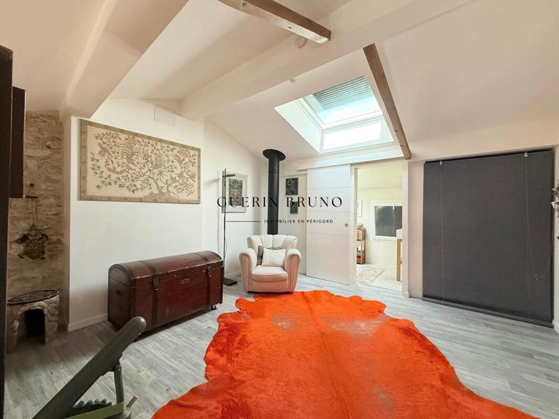 Maison - 180 m² - 6 pièces