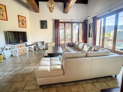 Maison d'architecte - 210 m² - 7 pièces