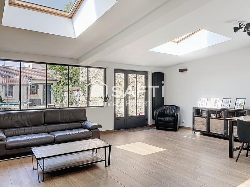 Maison - 121 m² - 6 pièces