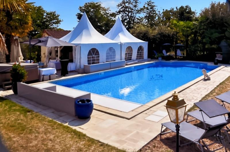 Propriété - 657 m² - 16 pièces