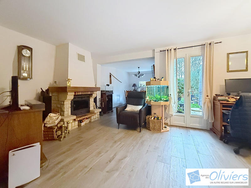 Maison - 97 m² - 6 pièces