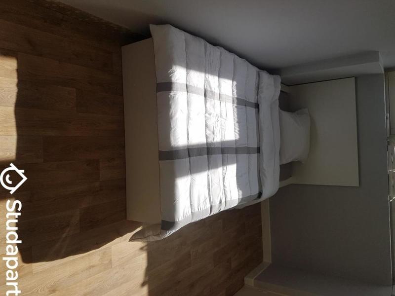 Chambre - 11 m² - 1 pièce