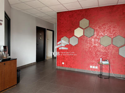 Bureau - 210 m²