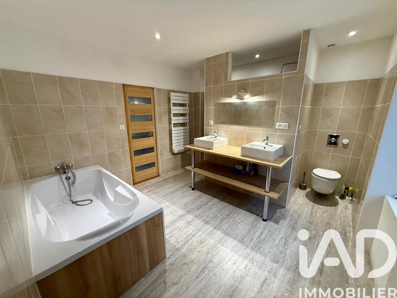 Maison - 135 m² - 4 pièces