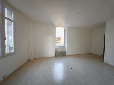 Immeuble - 210 m² - 8 pièces