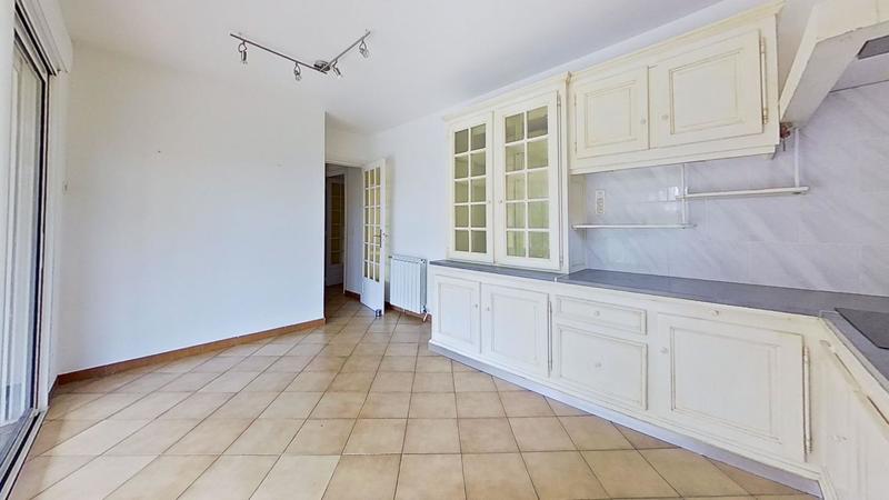 Maison - 214 m² - 5 pièces