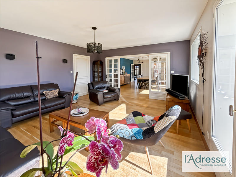 Maison - 180 m² - 6 pièces