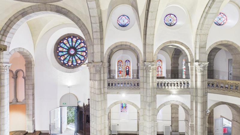 Maison - 600 m² - 6 pièces