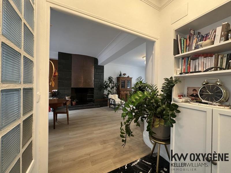 Appartement - 159 m² - 6 pièces