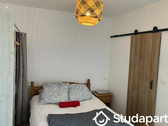 Chambre - 15 m² - 1 pièce