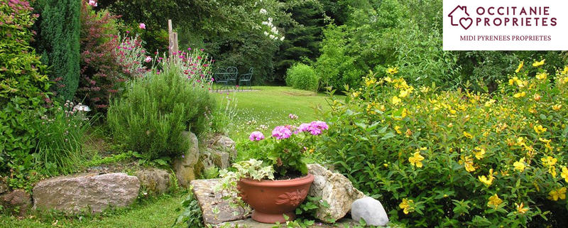 Propriété - 280 m² - 10 pièces