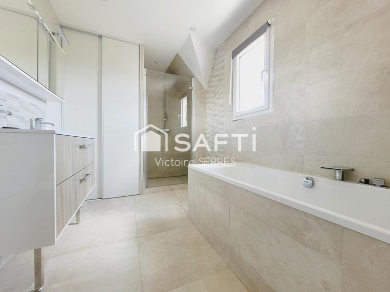 Maison - 195 m² - 8 pièces