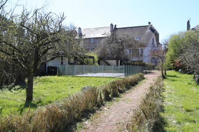 Maison - 200 m² - 7 pièces