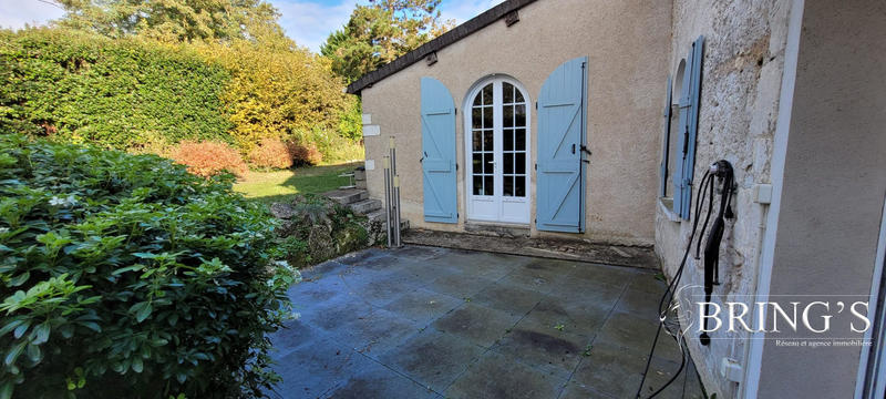 Maison - 250 m² - 9 pièces