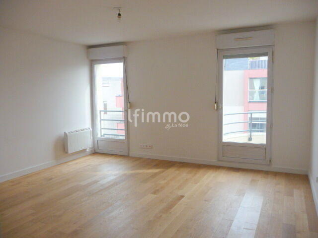 Studio - 25 m² - 1 pièce