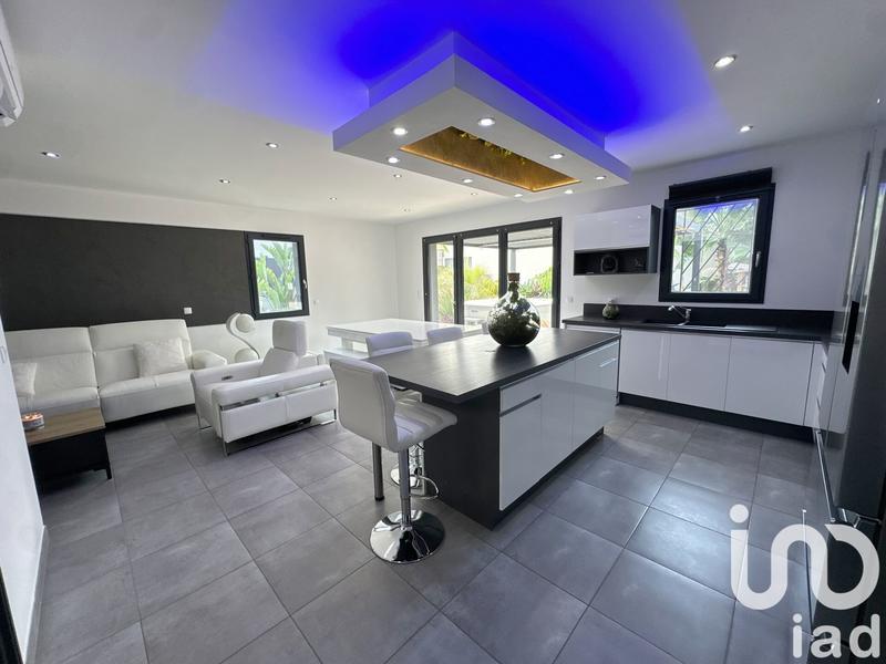 Maison - 94 m² - 4 pièces