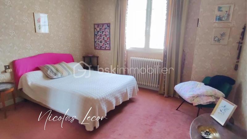 Maison - 196 m² - 7 pièces