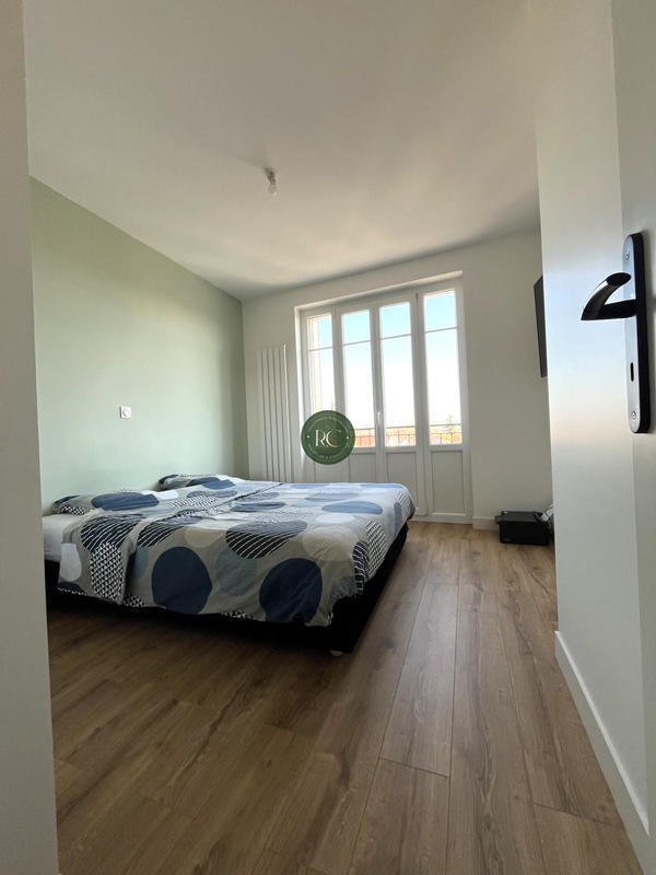 Appartement - 84 m² - 5 pièces