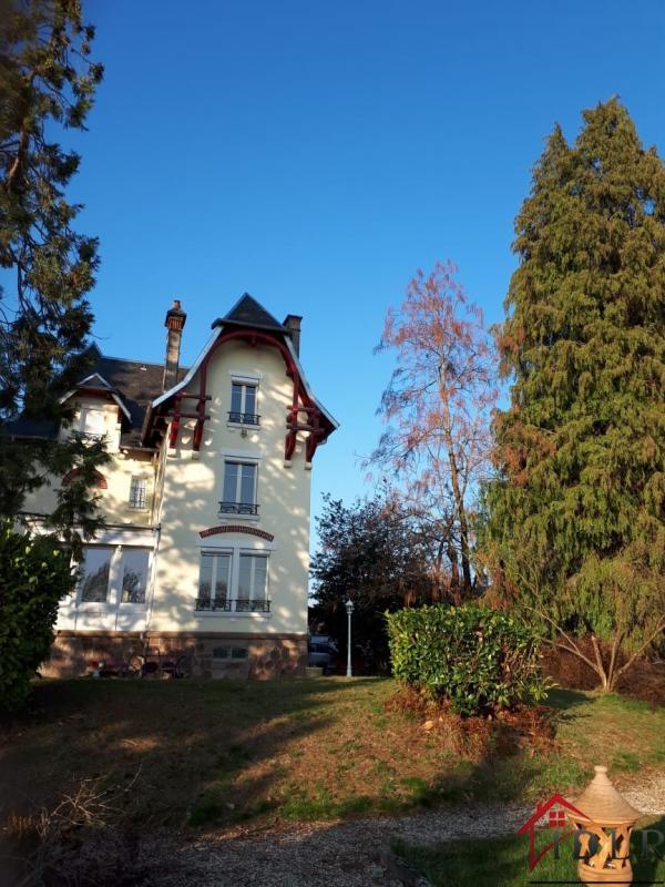 Maison de maîtres - 204 m² - 7 pièces