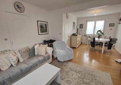 Maison - 85 m² - 6 pièces