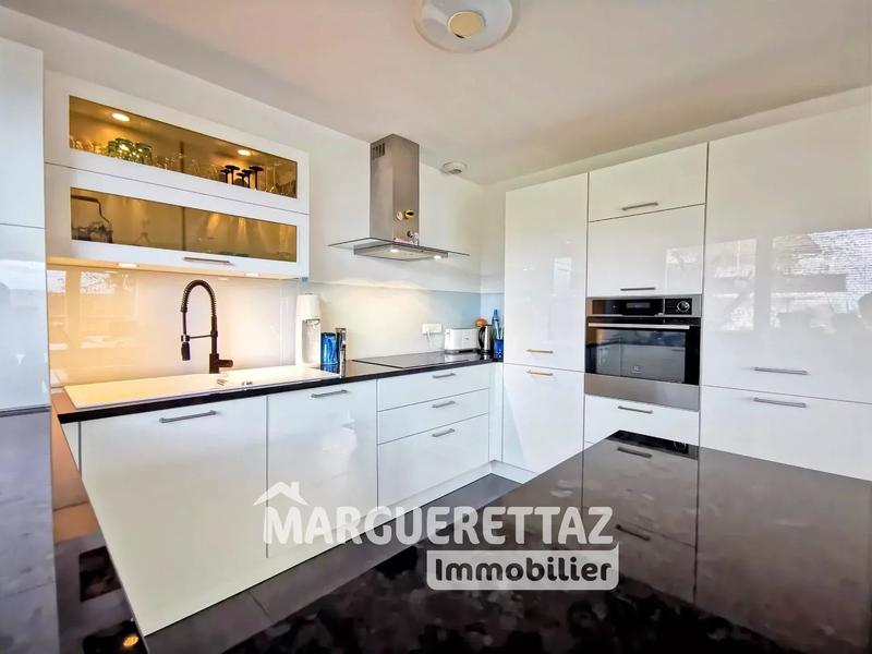 Maison - 103 m² - 5 pièces