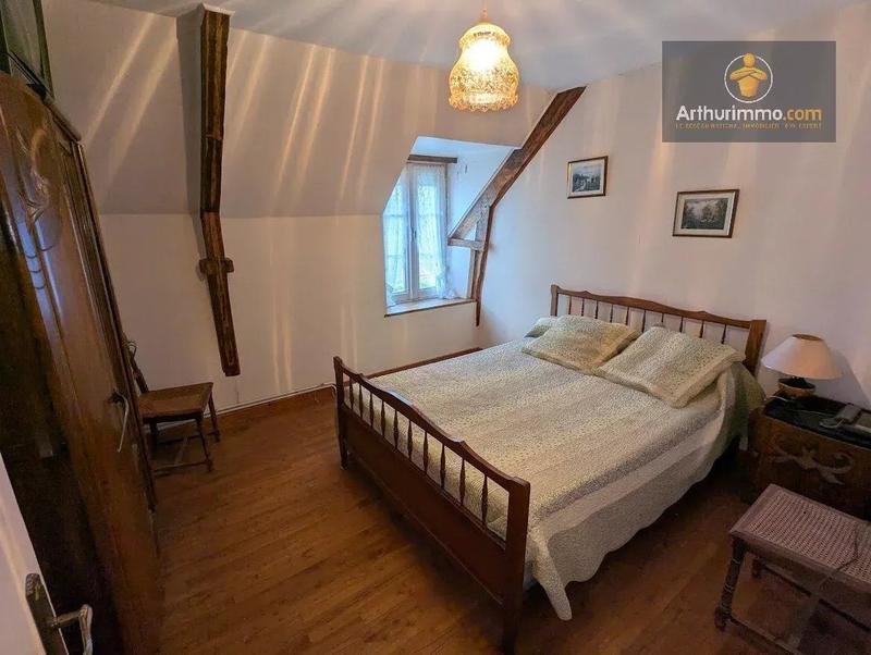 Maison - 104 m² - 5 pièces