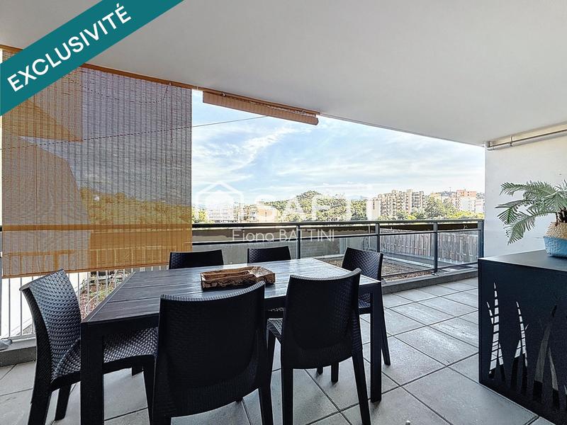 Appartement - 92 m² - 4 pièces