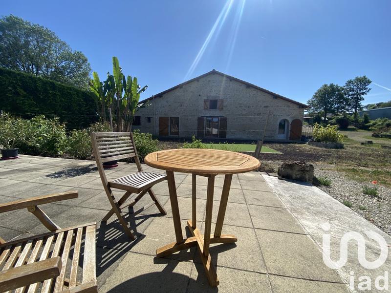 Maison de village - 341 m² - 11 pièces