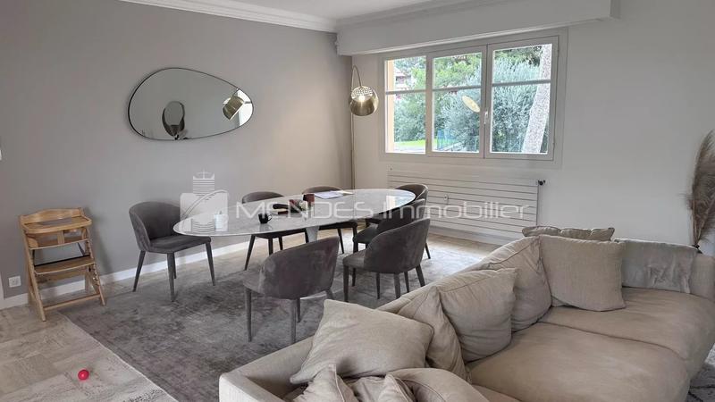 Appartement - 140 m² - 4 pièces