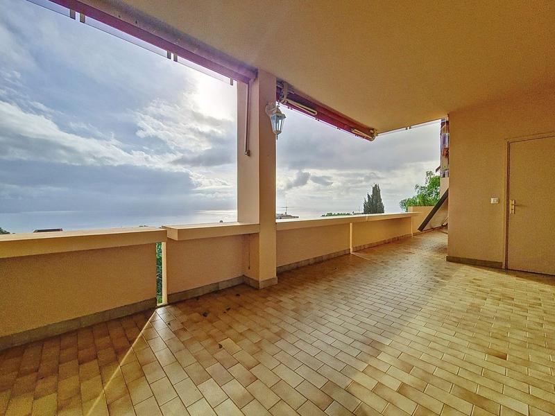 Appartement - 143 m² - 5 pièces