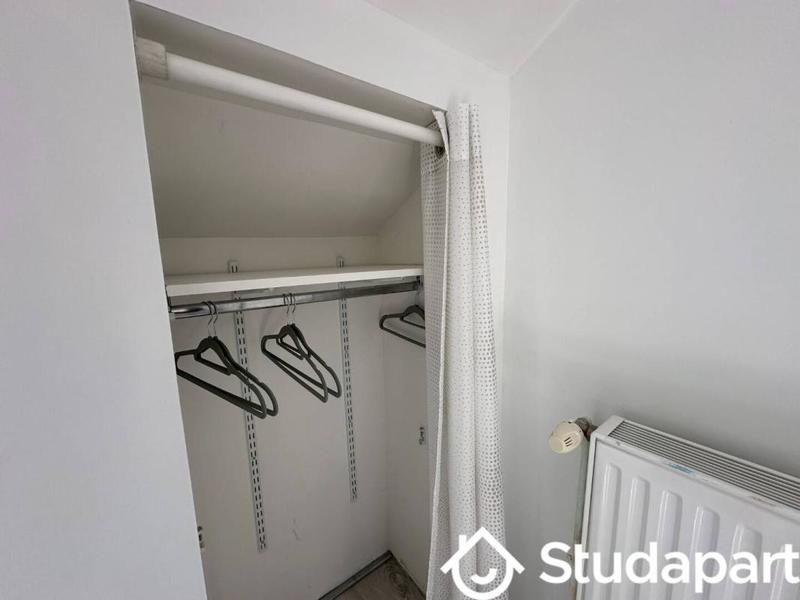 Chambre - 15 m² - 1 pièce