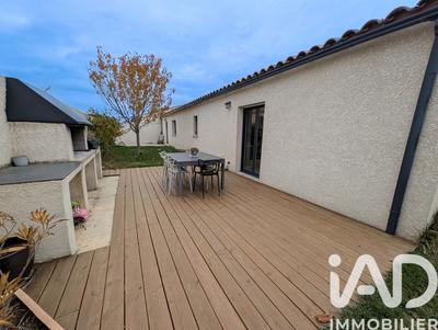 Maison - 97 m² - 4 pièces
