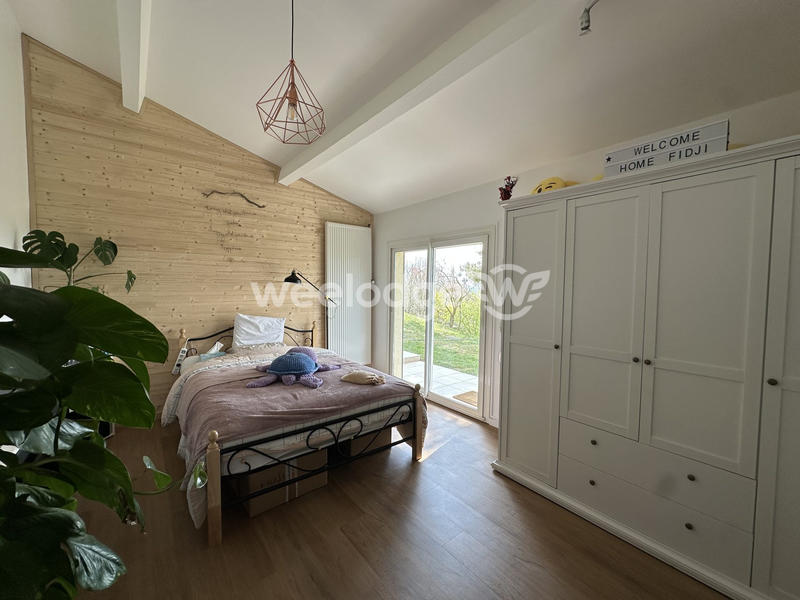 Maison - 227 m² - 7 pièces