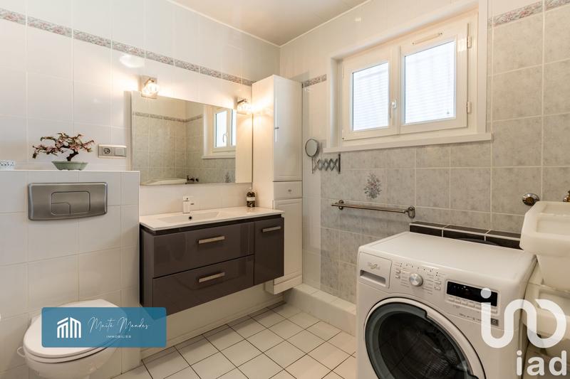 Maison - 184 m² - 7 pièces