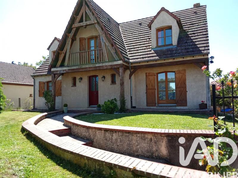 Maison - 169 m² - 8 pièces