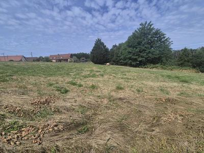 Terrain constructible - 3 163 m²