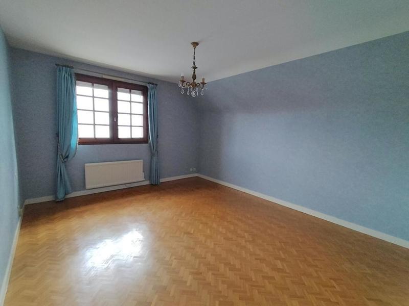 Maison - 159 m² - 7 pièces