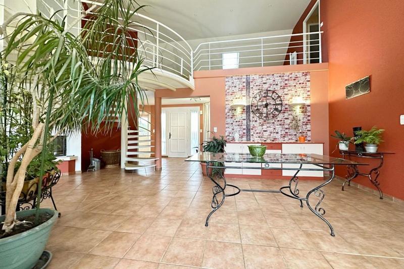 Maison - 176 m² - 5 pièces