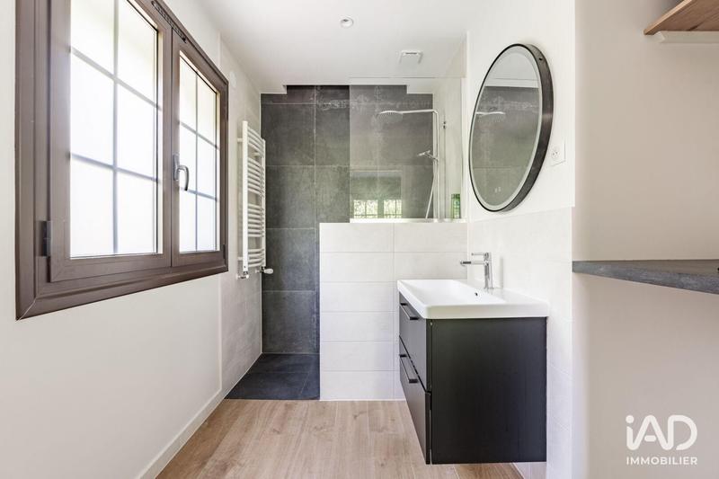 Maison - 185 m² - 6 pièces