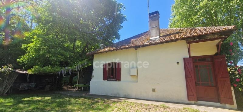 Maison - 90 m² - 3 pièces